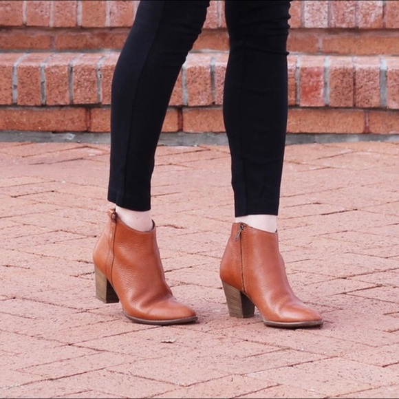 Madewell Shoes - Madewell “Billie” Boots in English Saddle